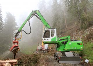 Rukovanje materijalom Sennebogen 718M E