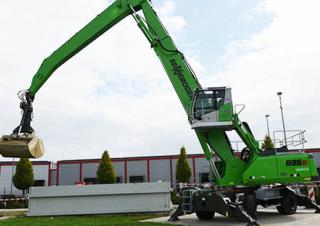 Rukovanje materijalom Sennebogen 835R E