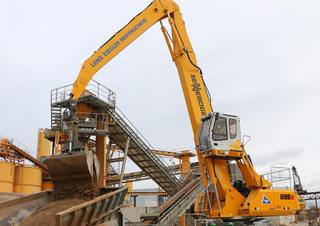 Rukovanje materijalom Sennebogen 835R E