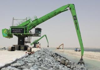Rukovanje materijalom Sennebogen 880 EQ