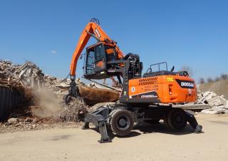 Rukovanje materijalom Doosan DX250WMH-5