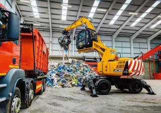 Rukovanje materijalom JCB JS20MH