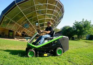 Samohodne kosilice za travnjake i vrtni traktori Etesia HYDRO 80 E-CONNECT MKHP4