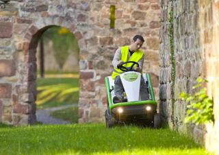 Samohodne kosilice za travnjake i vrtni traktori Etesia HYDRO 80 MKHP3