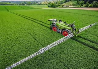 Samohodne poljske prskalice Fendt Rogator 635