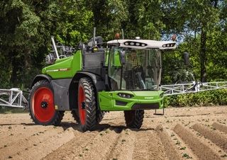 Samohodne poljske prskalice Fendt Rogator 645 