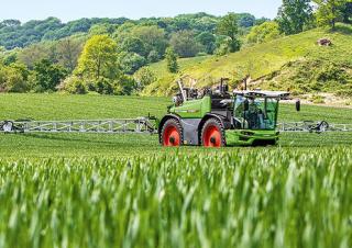 Samohodne poljske prskalice Fendt Rogator 665 