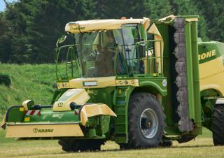 Samohodni uređaji za kosilice Krone BiG M 450 CR