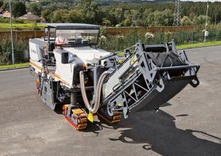 Strojevi za hladno mljevenje Wirtgen W 220 i