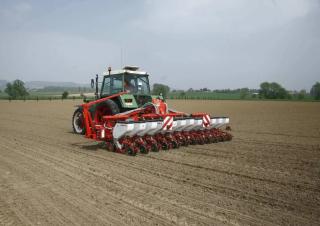 Strojevi za sjetvu Kuhn Planter 3 M 
