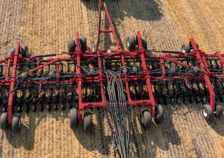 Strojevi za sjetvu Case IH Precision Disk 550 60