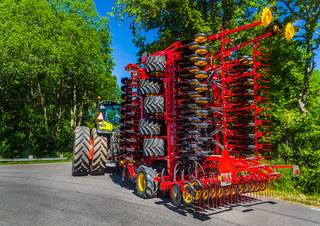 Strojevi za sjetvu Väderstad Spirit 800S