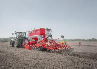 Strojevi za sjetvu Pöttinger Terrasem R 4 fertilizer