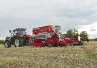 Strojevi za sjetvu Pöttinger Terrasem R 4 fertilizer