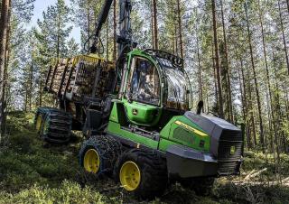 Šumski strojevi Šumski specijalni traktori John Deere 910 G