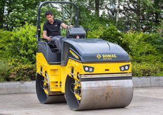 Valjci Tandem vibracijski valjci Bomag BW 135 AD-5