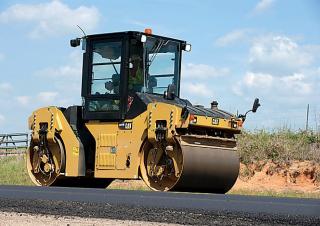 Valjci Tandem vibracijski valjci Caterpillar CB44B