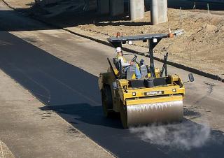 Valjci Tandem vibracijski valjci Caterpillar CB54XW
