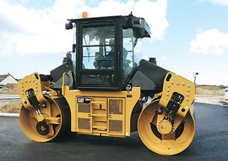 Valjci Tandem vibracijski valjci Caterpillar CD54B
