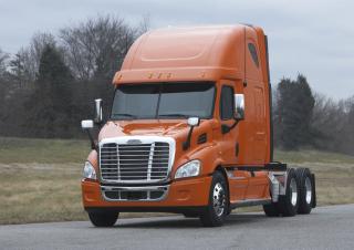 Kamioni Tegljači - tegljačke jedinice Freightliner Cascadia 113 60 RR Detroit DD13
