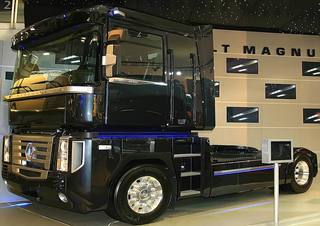 Kamioni Tegljači - tegljačke jedinice Renault MAGNUM AE 385.18T