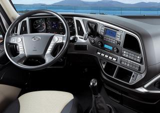 Kamioni Tegljači - tegljačke jedinice Hyundai Commercial Vehicles P410.42 D6CC41
