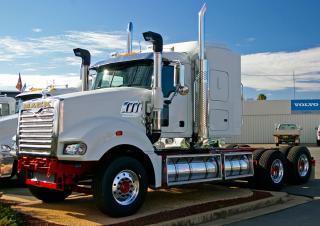 Kamioni Tegljači - tegljačke jedinice Mack Super-Liner FUSION CAB ECE29 ISX 525 6x4