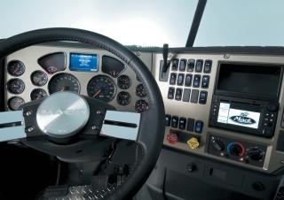 Kamioni Tegljači - tegljačke jedinice Mack TITAN Day Cab ISX 550 8x6