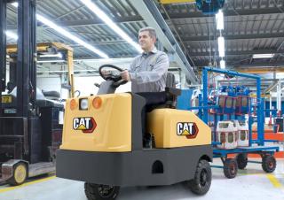 Tegljači za vuču Caterpillar NTS30Q