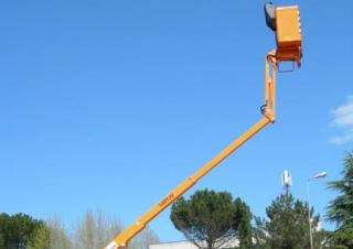Teleksopska podizna platforma Teleskopske dizalice sa granom montirane na kamion GSR E140TJV Basic 