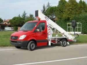 Teleksopska podizna platforma Teleskopske dizalice sa granom montirane na kamion GSR E200T E4 Comfort