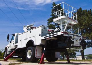 Teleksopska podizna platforma Teleskopske dizalice sa granom montirane na kamion Elliott Equipment G50F HiReach