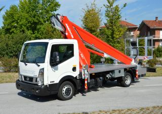 Teleksopska podizna platforma Teleskopske dizalice sa granom montirane na kamion Multitel MT 240 EX