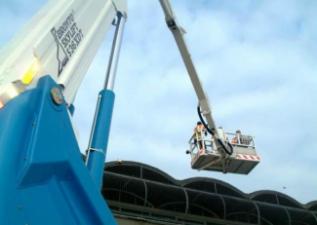 Teleksopska podizna platforma Teleskopske dizalice sa granom montirane na kamion Bronto Skylift S 36 XDT