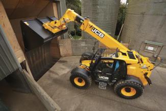 Teleskopski utovarivači JCB 560-80