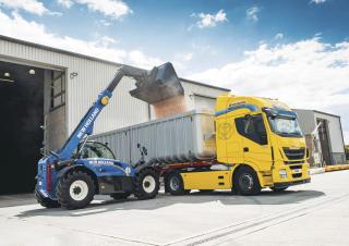 Teleskopski utovarivači New Holland LM 7.42 Elite