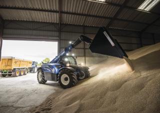 Teleskopski utovarivači New Holland LM 7.42 Elite
