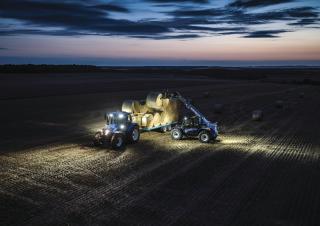 Teleskopski utovarivači New Holland LM 7.42 Elite