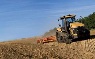 Traktori na gusjenicama Challenger MT845 C