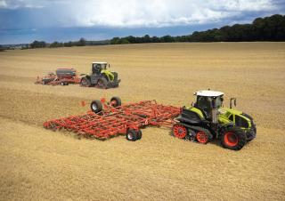 Traktori na gusjenicama Claas Xerion 4500 Trac TS