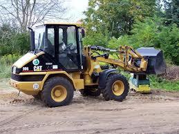 Utovarivači na kotačima Caterpillar 906