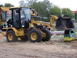Utovarivači na kotačima Caterpillar 906H