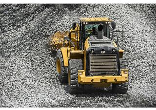 Utovarivači na kotačima Caterpillar 966L