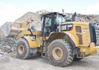 Utovarivači na kotačima Caterpillar 966M XE
