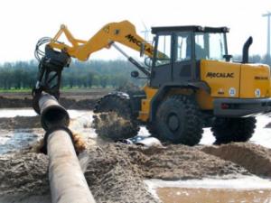 Utovarivači na kotačima Mecalac AS 210 e