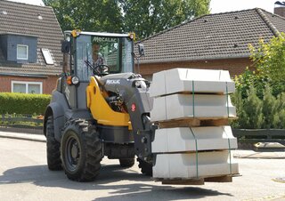 Utovarivači na kotačima Mecalac AS700