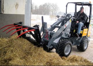Utovarivači na kotačima Giant D 263 S