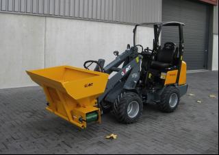 Utovarivači na kotačima Giant D 263 SW