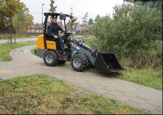 Utovarivači na kotačima Giant D 332 SWT X-TRA
