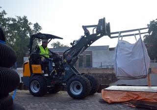 Utovarivači na kotačima Giant D 337 T X-TRA